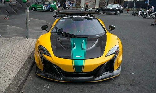 McLaren 650S Spider hơn 16 tỷ độ Liberty Walk ở Sài Gòn