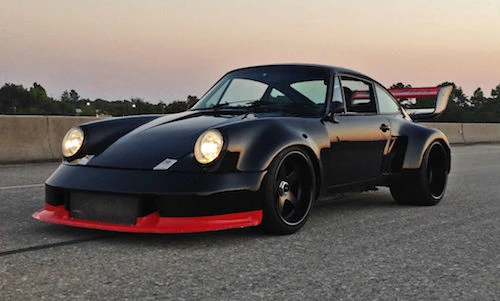 Xem Porsche 930 Turbo “lột xác” thành xe đua 934 Turbo RSR