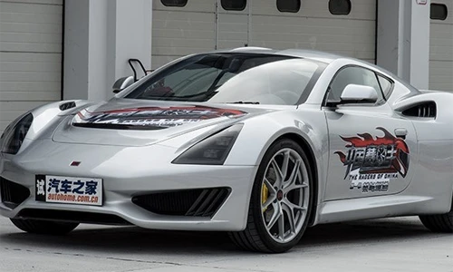 "Soi" siêu xe Trung Quốc thương hiệu Mỹ Saleen S1