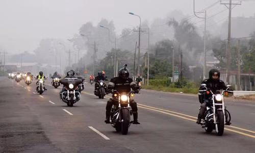 Hàng chục “xế khủng” Harley-Davidson rầm rộ Bắc tiến