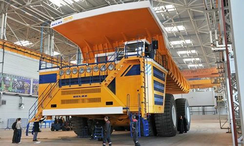 Mục sở thị nhà máy sản xuất ôtô "khủng" nhất thế giới