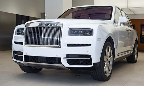 Cận cảnh Rolls-Royce Cullinan hơn 40 tỷ, chính hãng tại Việt Nam