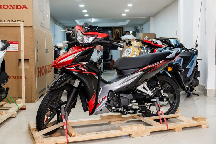 Honda Dash "ăn" 1,8 lít xăng/100km về Việt Nam, hơn 80 triệu