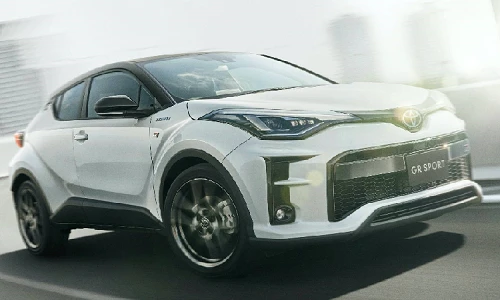 Toyota C-HR 2020 mới bán ra từ 603 triệu đồng tại Nhật