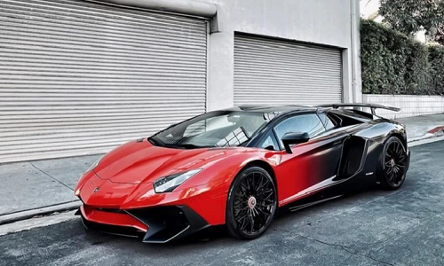 Chris Brown lại thay áo cho Lamborghini Aventador SV Roadster 