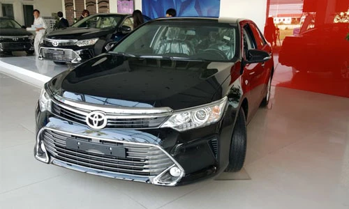 Top 10 xe ôtô “đại hạ giá” tại thị trường Việt