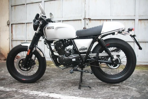 Brixton BX125R “môtô Áo, hồn Tàu” giá 54 triệu tại Việt Nam