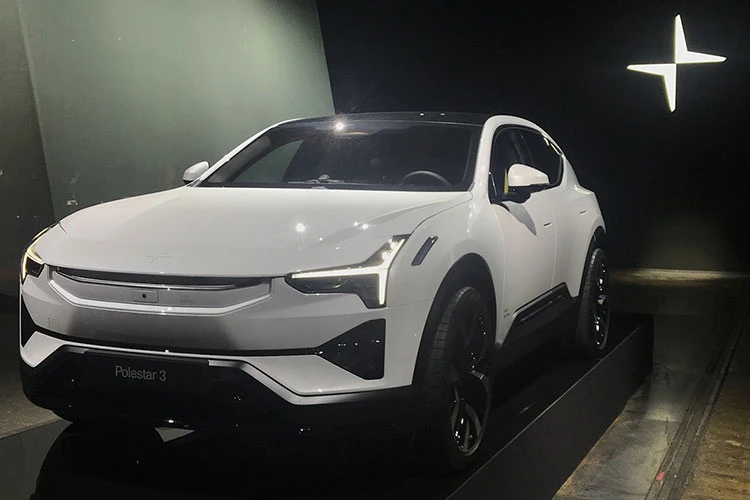 Polestar 3 sở hữu pin “khủng” gần 2 tỷ đồng. đấu Tesla Model X 
