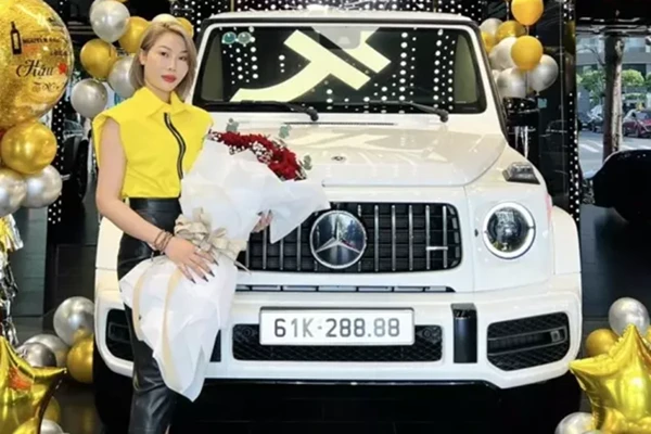 Đại gia thịt heo tậu Mercedes-AMG G63 biển 61K-288.88 giá 745 triệu đồng