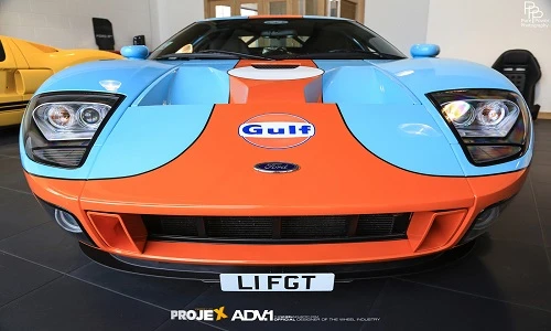 "Minh tinh" Ford GT độ phong cách Color-block siêu độc