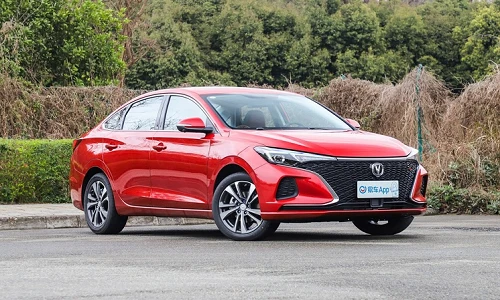 "Xe Tàu" Changan Eado Plus - sang chảnh chỉ từ 242 triệu đồng