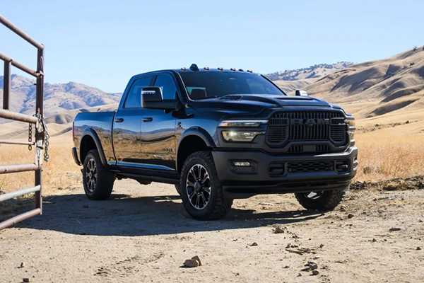 Soi bán tải "khủng long" Ram 2500 và 3500 2025, từ 47.560 USD