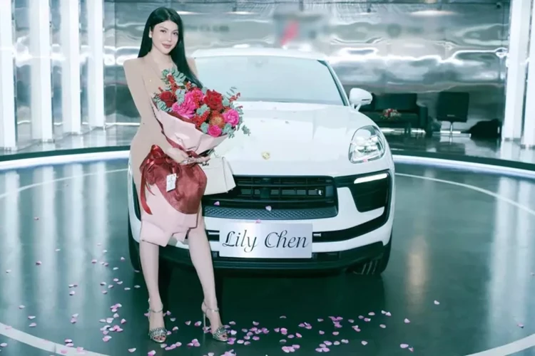 Chia tay Mercedes-Maybach, “chân dài” Lily Chen tậu Porsche Macan hơn 3,3 tỷ 
