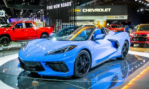 Chevrolet Corvette C8 2020 tăng giá bán lên gần 2 tỷ đồng?