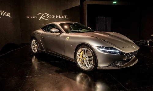 Ferrari Roma mới - ngựa chiến thời hiện đại
