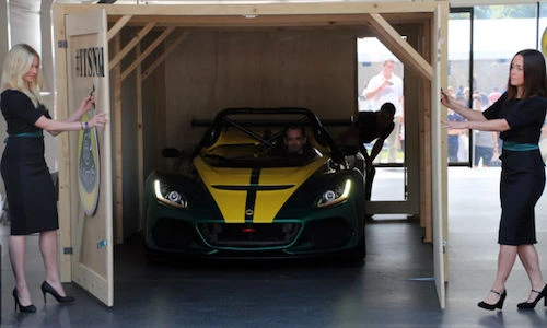 Đập thùng siêu xe “siêu mạnh, siêu nhẹ” Lotus 3-Eleven 