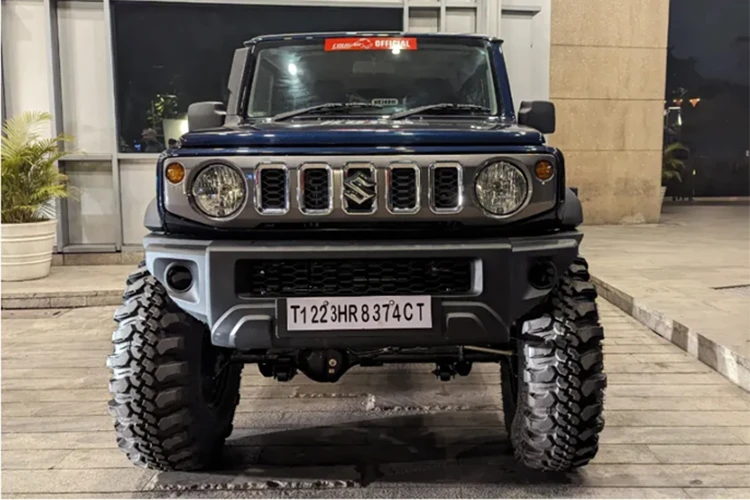 Suzuki Jimny 5 cửa từ 362 triệu đồng đầu tiên độ off-road siêu hầm hố