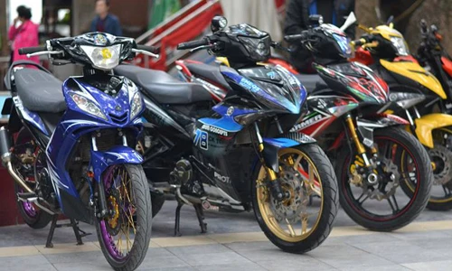 Hàng chục “xế nổ” Yamaha Exciter gặp mặt đầu năm 2017