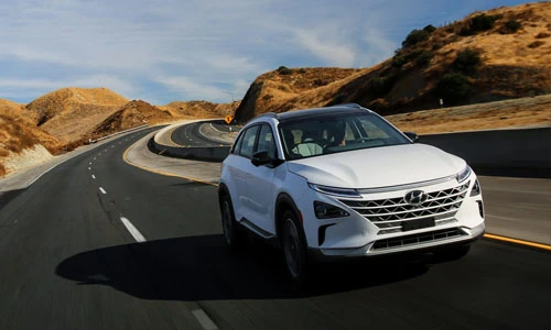 Soi SUV Hyundai Nexo chạy bằng khí hydro giá từ 1,4 tỷ