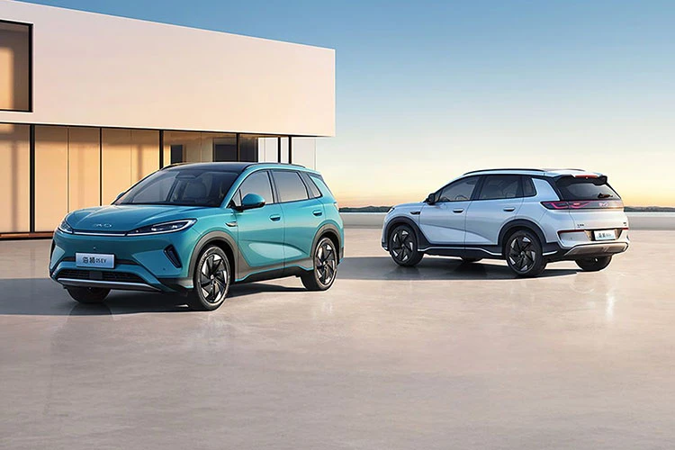 BYD Sealion 05 2025 khởi điểm chỉ 380 triệu đồng tại Trung Quốc