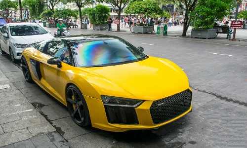 "Tình cũ" Audi R8 V10 Plus của Cường Đô la thay áo mới