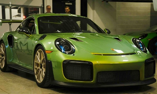 "Soi" Porsche 911 GT2 RS cá nhân hóa độc nhất tại Canada