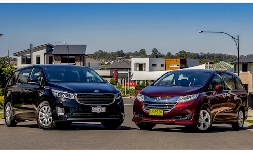 Kia Grand Sedona “đấu đầu” Honda Odyssey tại Việt Nam