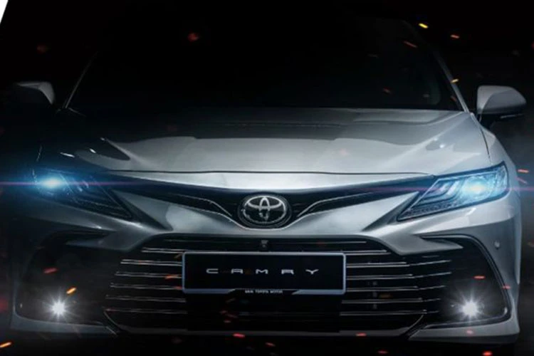 Toyota Camry "sedan quốc dân" sẽ có bản GR thể thao hiệu suất cao?