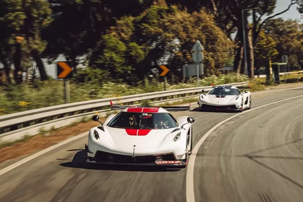 Cả dàn siêu xe Koenigsegg triệu đô tham dự sự kiện đặc biệt