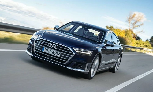 Audi S8 2020 ngoài sức mạnh còn điều gì thú vị?