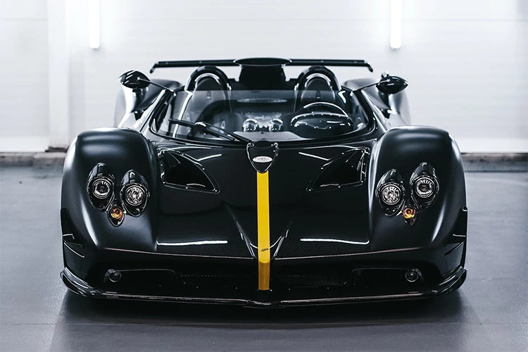 Pagani Zonda HP Barchetta hơn 340 tỷ đồng "hồi sinh" sau tai nạn