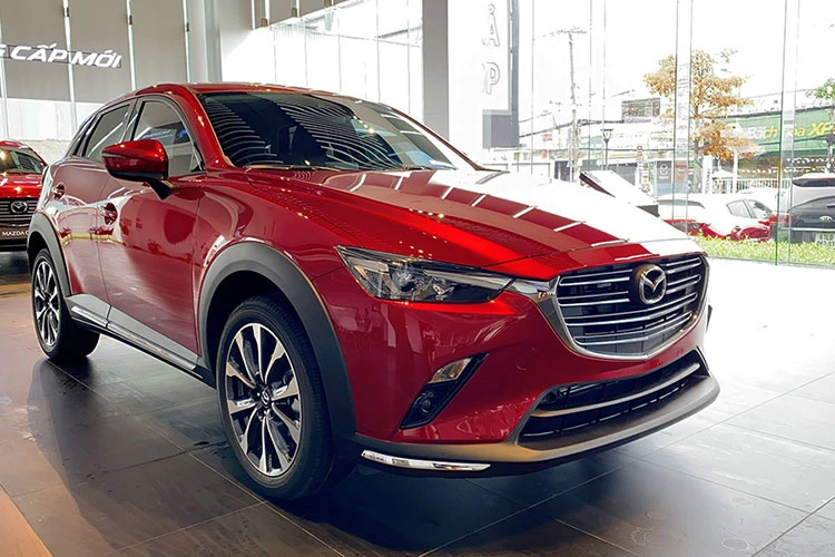 Mazda CX-3 tại Việt Nam đang giảm cả trăm triệu "đấu" Hyundai Creta