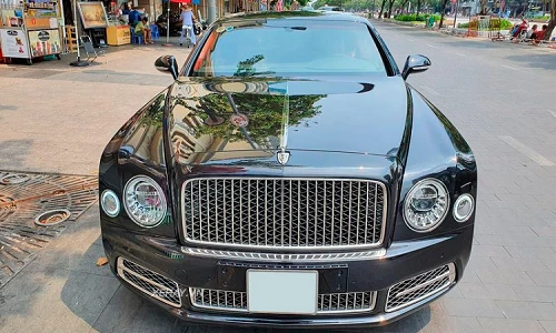 Bentley Mulsanne W.O. Edition độc nhất Việt Nam trên phố Sài Gòn