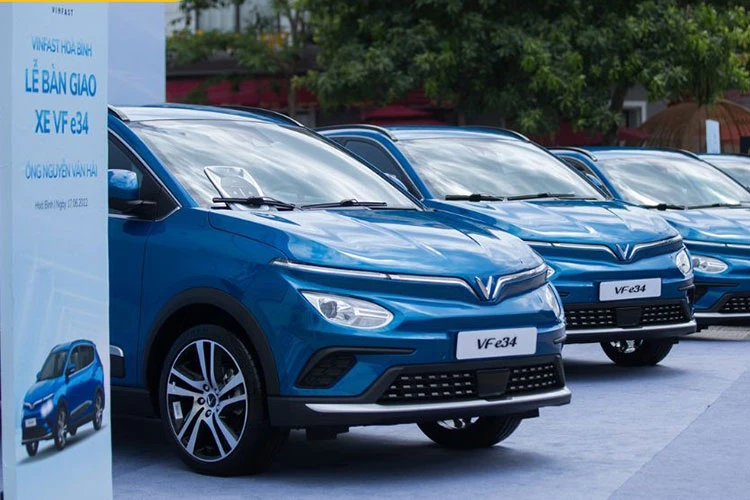 Lý do xe VinFast VF e34 chạy điện kèm pin chỉ 615 triệu đồng?