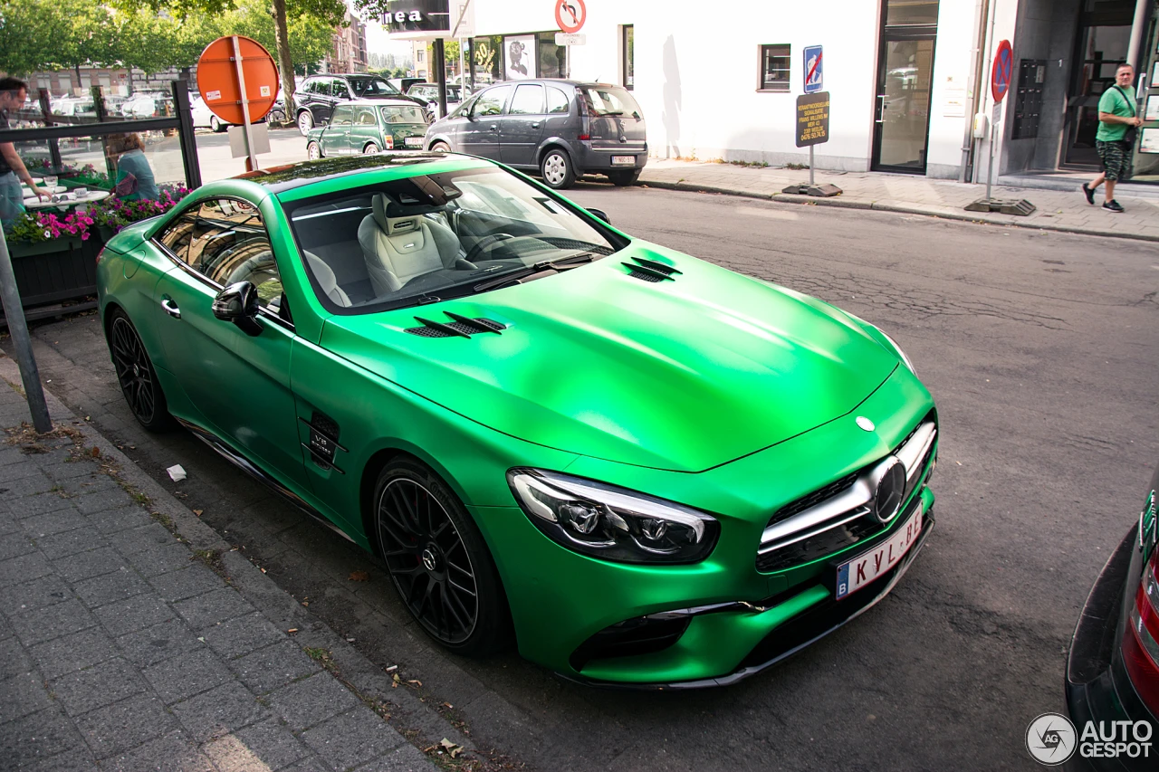 Mercedes-Benz SL63 AMG xanh cốm đầy “sang chảnh”