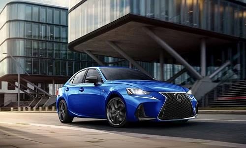 Lexus IS F-Sport 2020 phiên bản Blackline bán ra từ 1,1 tỷ đồng
