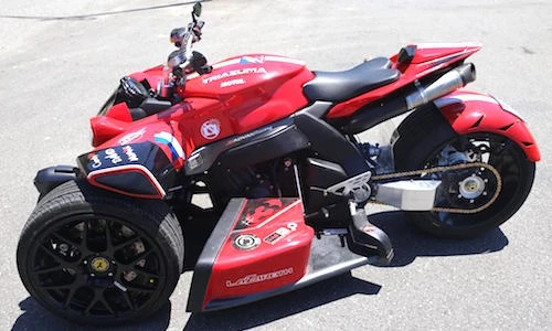 Siêu phẩm 3 bánh tiền tỷ “độc nhất vô nhị” tại Việt Nam