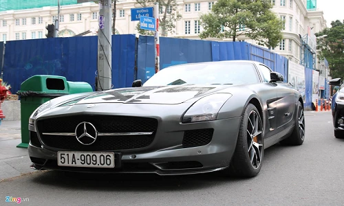 Ngắm Mercedes-Benz SLS AMG GT hàng hiếm nhà chồng Hà Tăng