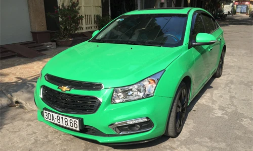 Chevrolet Cruze giá 769 triệu "khoác áo" Taxi tại Hà Nội