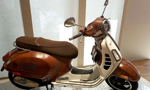 Ngắm xe ga Vespa bọc da đẹp siêu ấn tượng