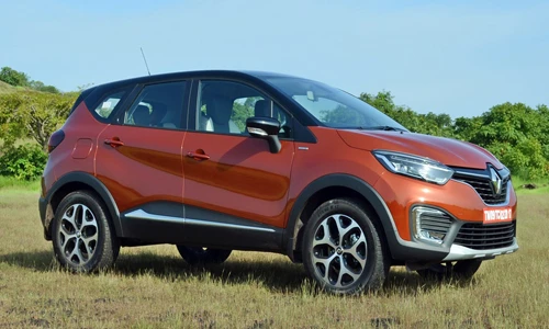 Xe Renault Captur chốt giá 351 triệu "đấu" Hyundai Creta