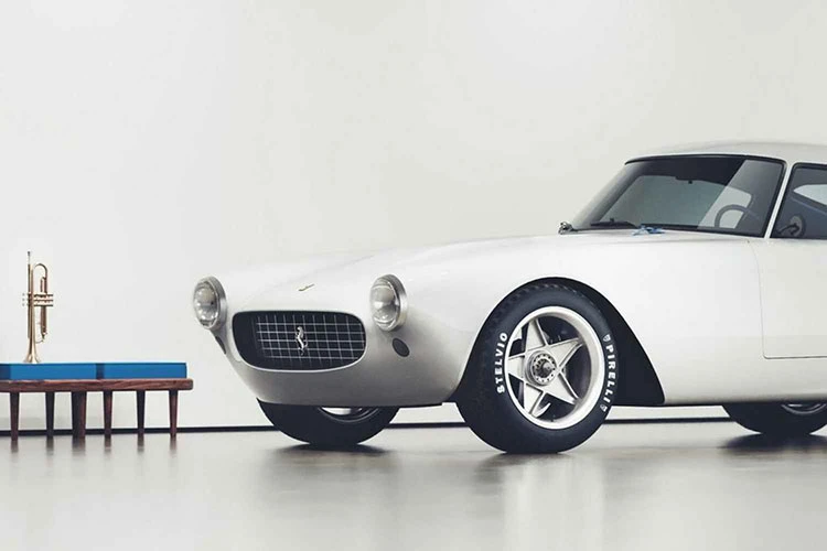 Ferrari 250 GT Berlinetta SWB bản Restomod chạy nhiên liệu "siêu sạch"