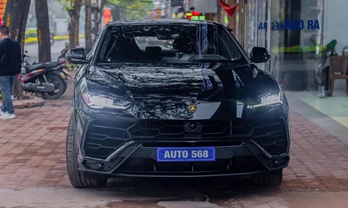 Siêu SUV Lamborghini Urus màu đen hơn 22 tỷ, độc nhất Việt Nam