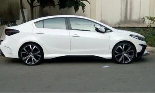 Kia Cerato độ mâm xe sang Lexus cực chất ở Sài Gòn