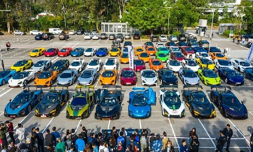 Hơn 50 siêu xe McLaren tụ tập ở Hồng Kông mừng năm mới