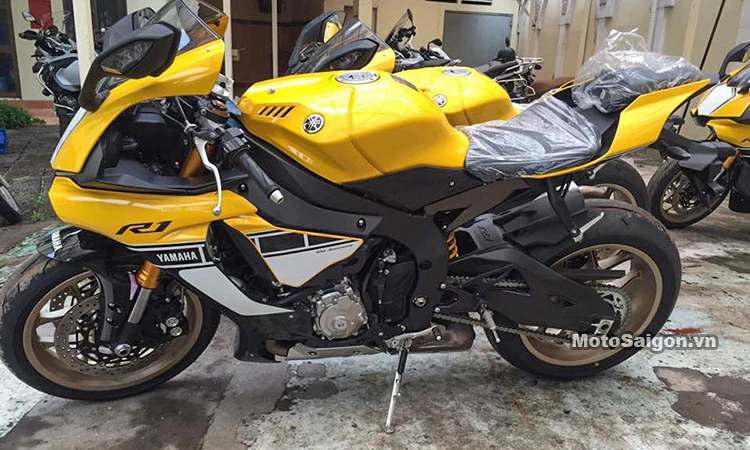 Siêu môtô Yamaha R1 2016 phiên bản kỷ niệm 60 năm