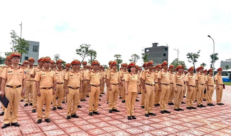 Lực lượng Phòng Cảnh sát giao thông, Công an tỉnh Bắc Ninh ra quân cao điểm tấn công tội phạm từ ngày 1/8 đến hết ngày 14/9/2025. z6862466239421-cd4792270484420e4c3543d46a5209e3-121452-291-134723.jpg
