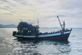 Chìm tàu chở người di cư ngoài khơi Malaysia, hàng chục người mất tích
