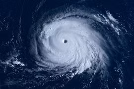 Philippines sơ tán hàng nghìn người dân vì siêu bão Ragasa