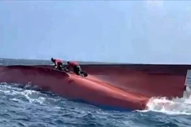 Lật tàu cá ở ngoài khơi bờ biển Hàn Quốc, 9 người mất tích